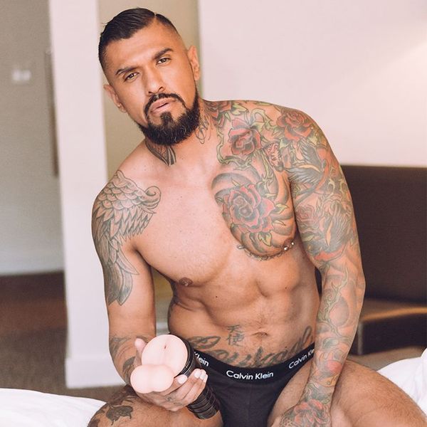 Мастурбатор-попка Fleshlight FleshSack з мошонкою SO4443
