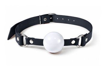 Кляп силиконовый Feral Feelings Silicon Ball Gag Black/White, черный ремень, белый шарик SX3979