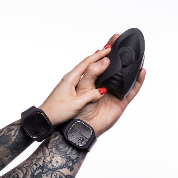 Игрушка для пар Hot Octopuss PULSE DUO LUX, пульсация+вибрация, использование без рук, 2 пульта SO8730