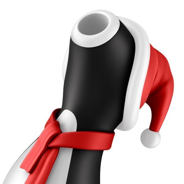 Вакуумный клиторальный стимулятор Satisfyer Penguin Holiday Edition, в шапочке и шарфе SO8777